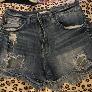 Kancan Distressed Buckle Boutique shorts